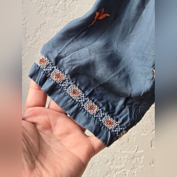 Sundance Floral Boho Silk Like Cordelia Tunic Embroidered Blue Blouse small - Picture 5 of 10